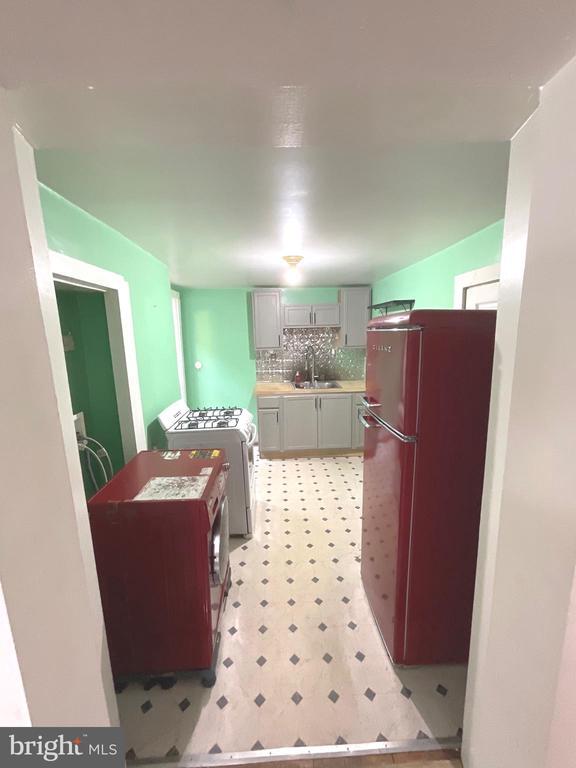 Foto del edificio - 127 Green Ln