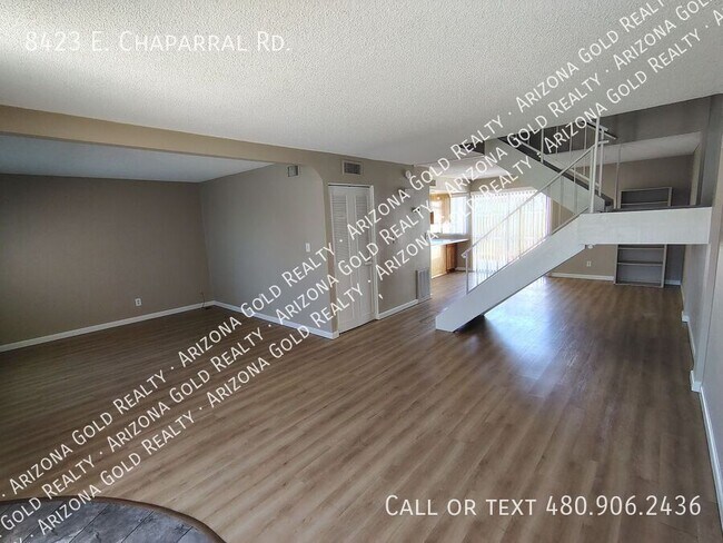 Foto del edificio - 8423 E Chaparral Rd