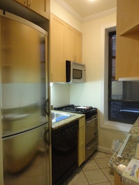 Primary Photo - 210 W 102nd St