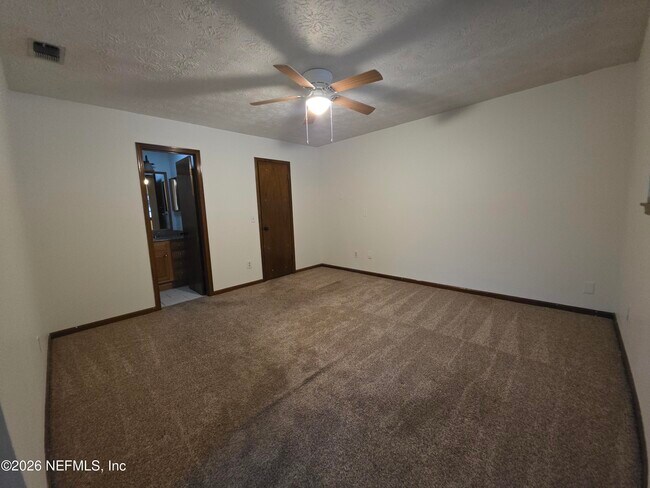 Foto del edificio - 8879 Heavenside Ct