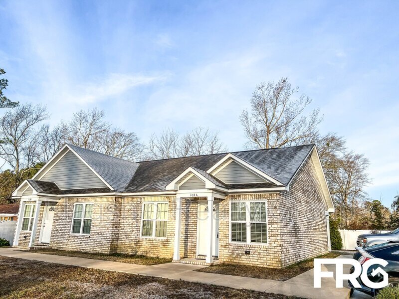 103 Glenwood Trail, Goldsboro, NC 27534 Condo for Rent in Goldsboro