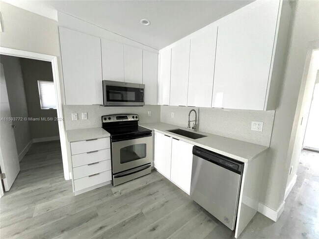 Foto del edificio - 12750 W Golf Dr