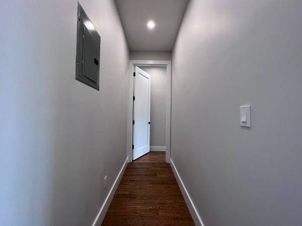 Foto del edificio - 1477 Greene Ave