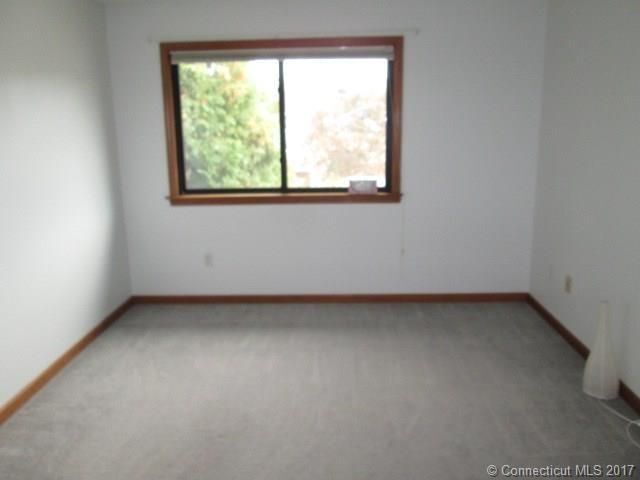 Building Photo - 909 Mill Pond Drive