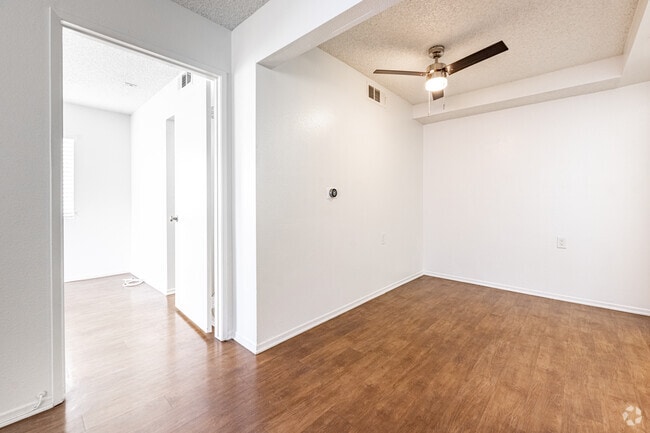1BR, 1BA - 570SF - Dining Room - Huntington Oaks Village 55+ Senior Community