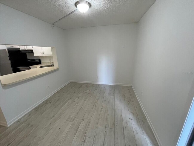 Foto del edificio - 1618 S Pine Ridge Cir