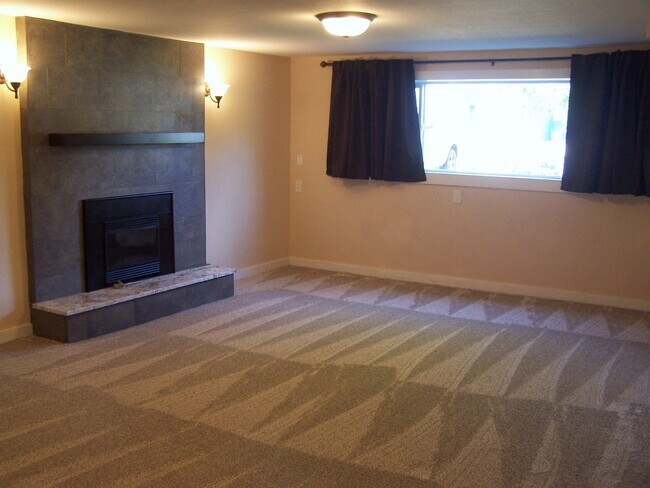 Foto del edificio - 7451 NE 146th St