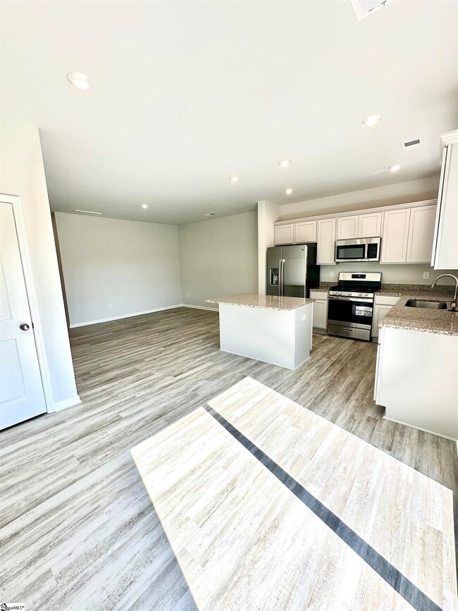 Building Photo - 118 Randwick Ln