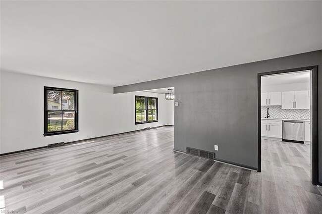 Foto del edificio - 20201 S Woodland Rd