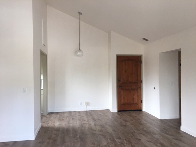Foto principal - 1616 Chapala St