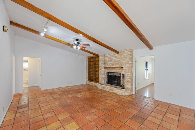 Foto del edificio - 13406 Effingham St