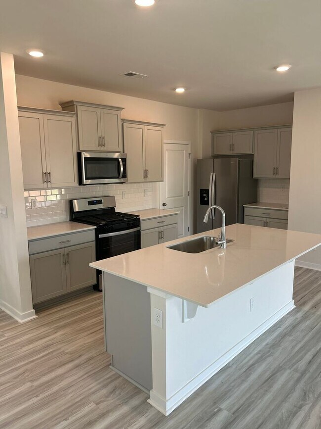Foto del edificio - 14518 Winged Teal Rd