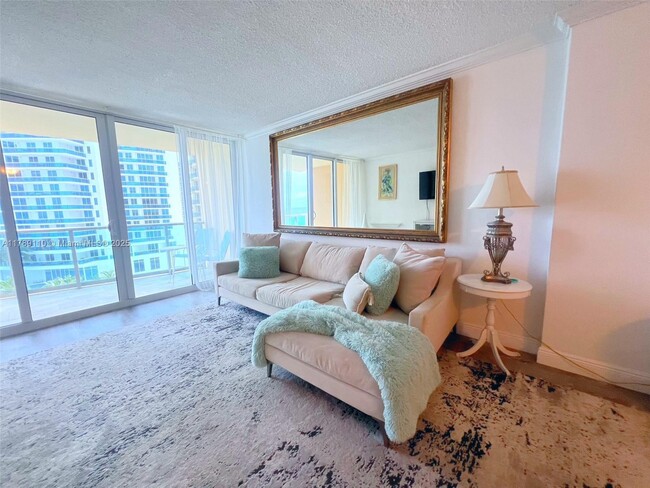 Foto del edificio - 2501 S Ocean Dr