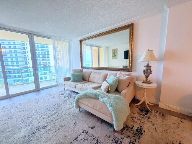 Building Photo - 2501 S Ocean Dr