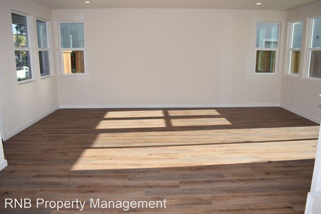Building Photo - 3 br, 2.5 bath House - 5003 Jewel Street