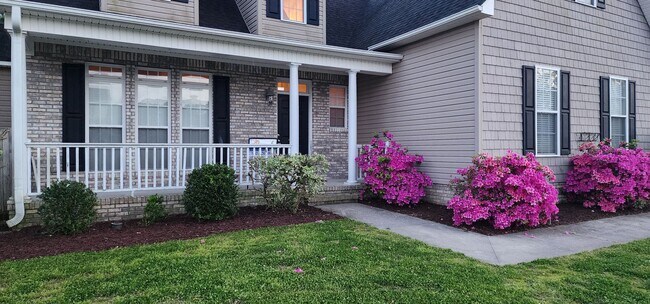Foto del edificio - 302 Savannah Drive, Jacksonville with Bonu...
