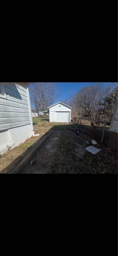 Foto del edificio - 1390 N Huron St