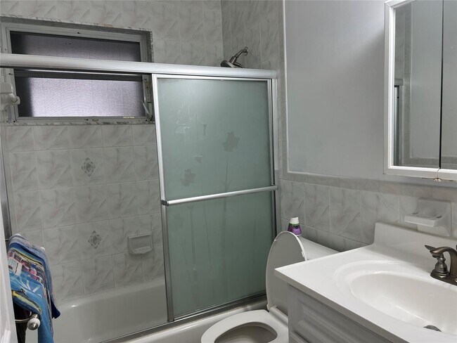 Foto del edificio - 7400 SW 37th Ct