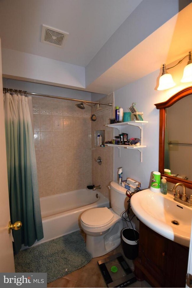Building Photo - 602 Lions Gate Ln