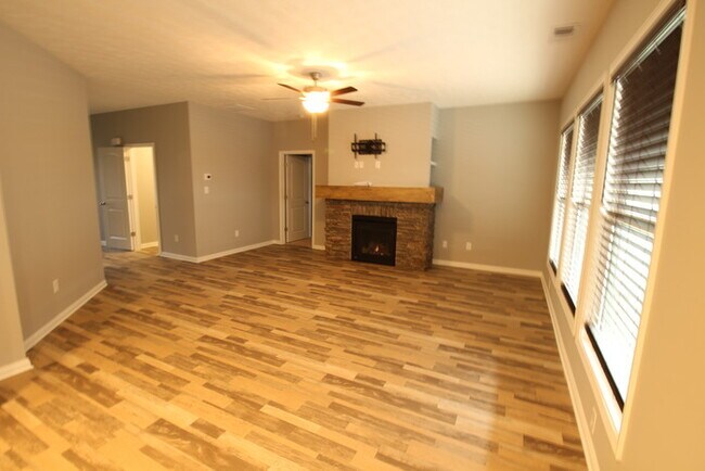 Foto del edificio - Brand new house  for rent