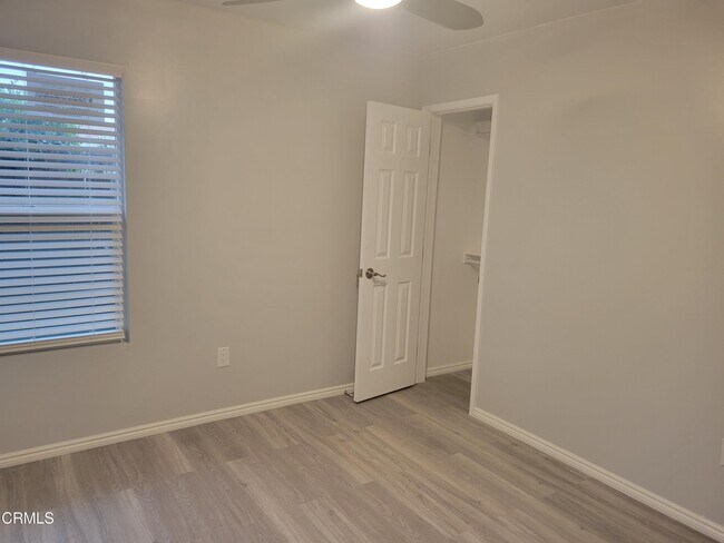 Foto del edificio - 5215 Norway Dr