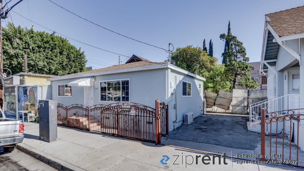 Primary Photo - 904 S Breed St