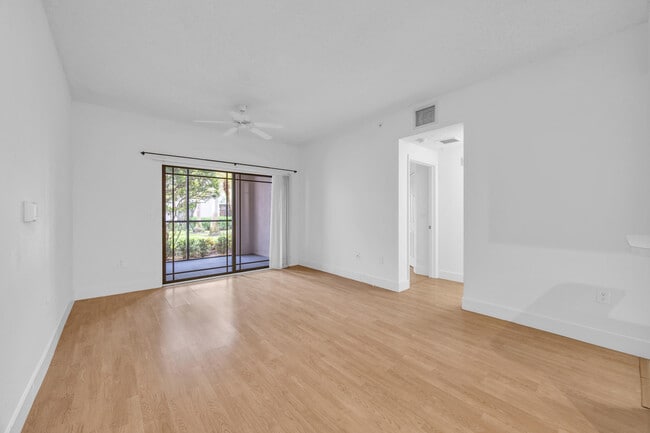 Building Photo - 3022 Alcazar Pl