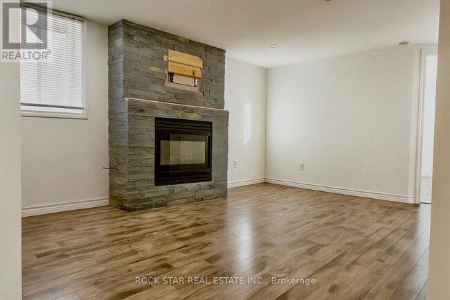 Building Photo - 38 Clarendon Ave