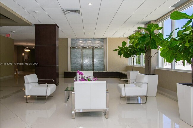 Building Photo - 4250 Galt Ocean Dr