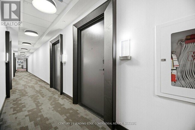 Building Photo - 70 Princess St