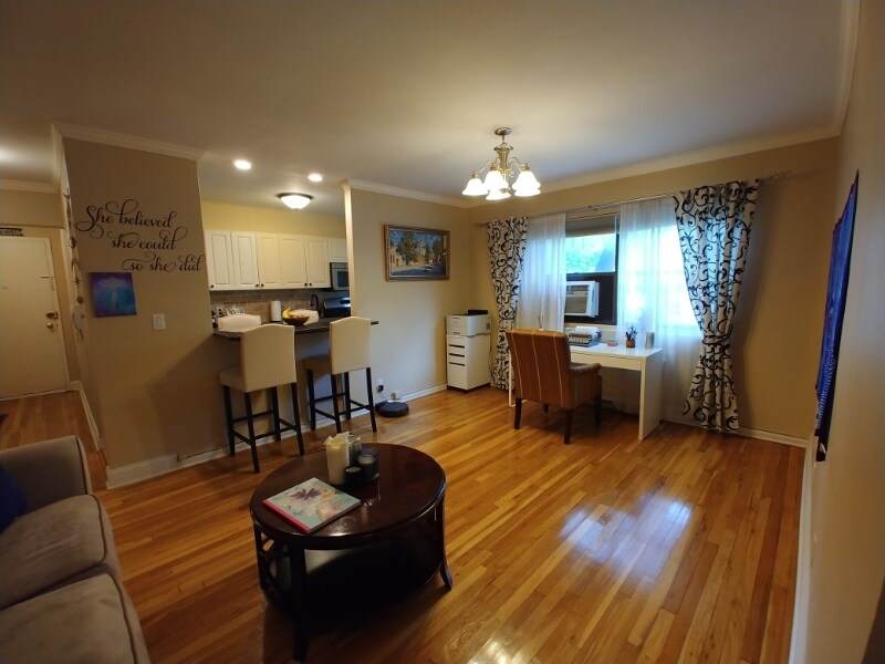 Primary Photo - 3050 Edwin Ave