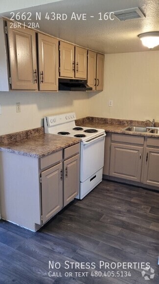 Building Photo - 2662 N 43rd Ave