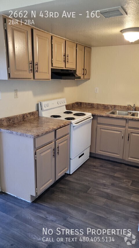 Building Photo - 2662 N 43rd Ave