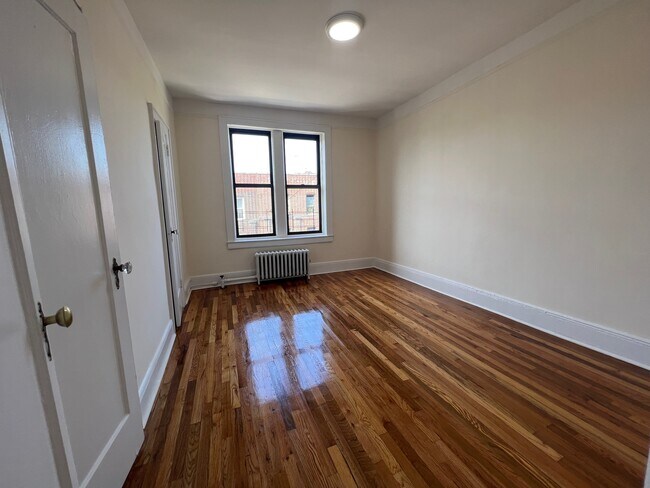 Foto del edificio - 28-23 42nd St