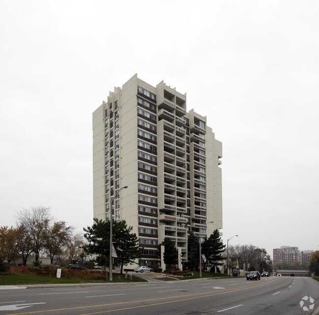 Building Photo - Premier Court Apartments