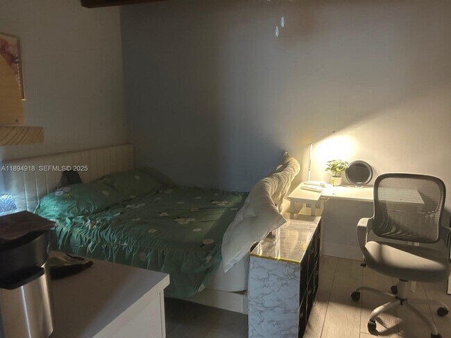 Foto del edificio - 6431 SW 64th Ct