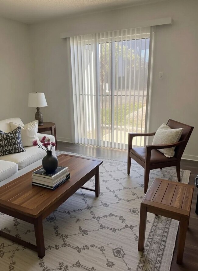 Foto del edificio - 1200 Mearns Meadow Blvd