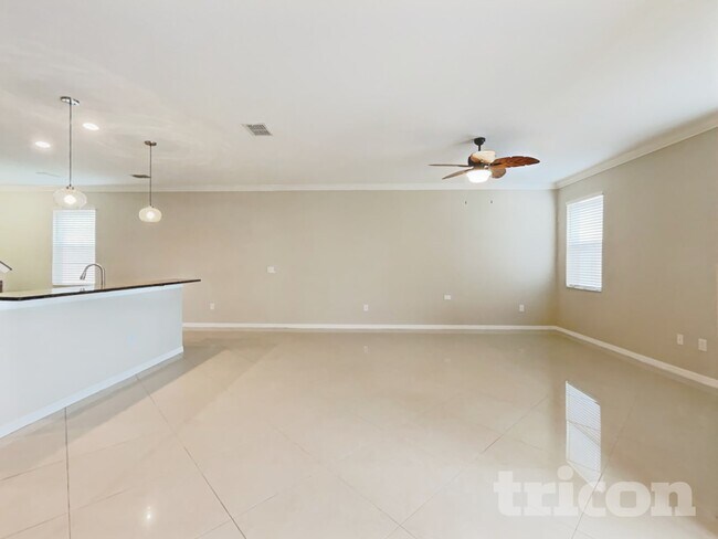 Foto del edificio - 13702 Lakemont Dr