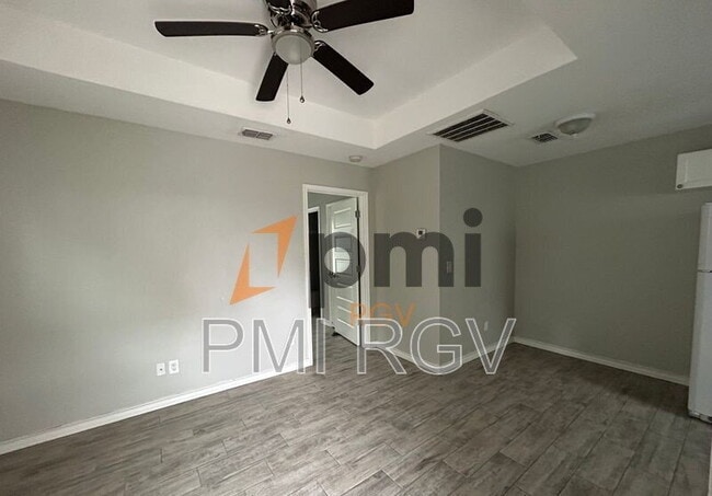 Building Photo - 1315 Quitaca Dr