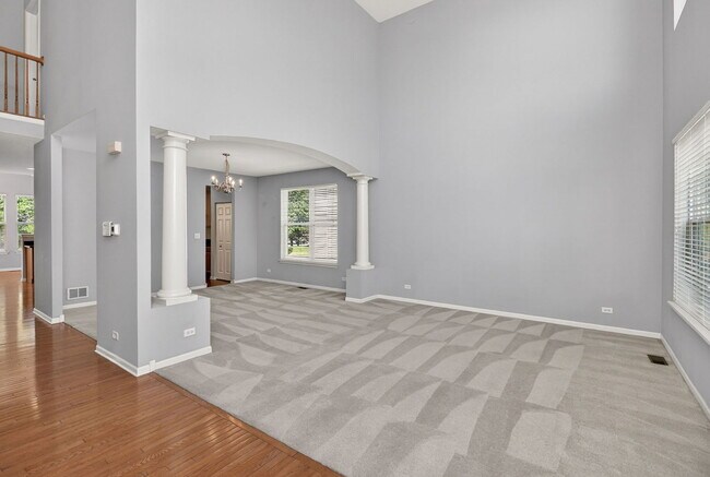 Foto del edificio - 607 Mansfield Way