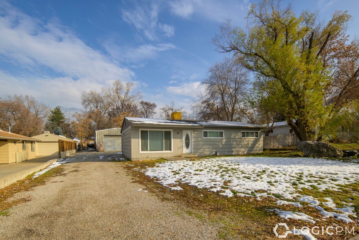 Home in Great Location! House Rental in Cottonwood Heights