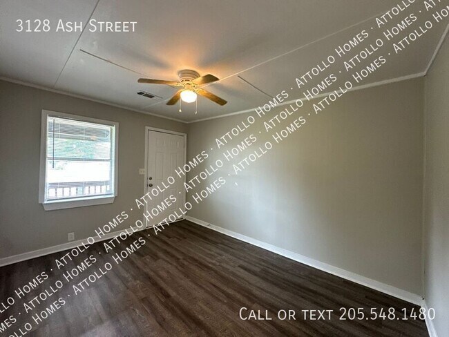 Building Photo - 3128 Ash St