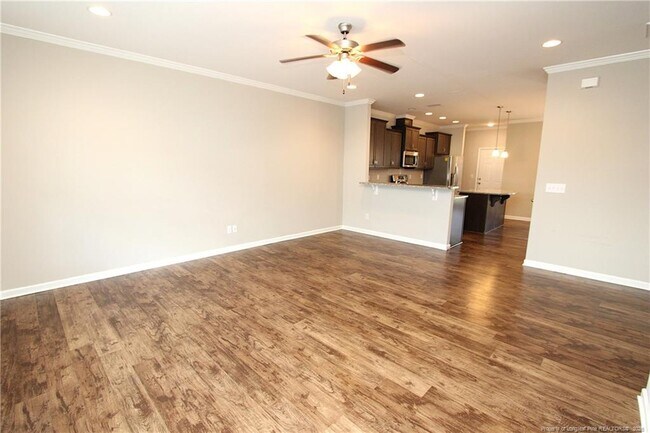 Building Photo - 1043 Myers Point Dr