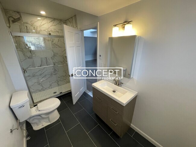 Foto del edificio - 1406 Beacon St