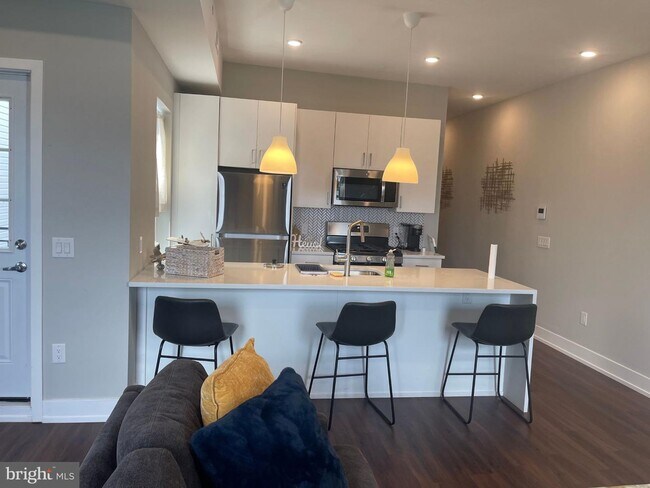 Foto del edificio - 1527-29 Ridge Ave