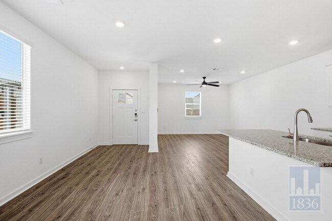 Foto del edificio - 2514 Rose Archer Ln