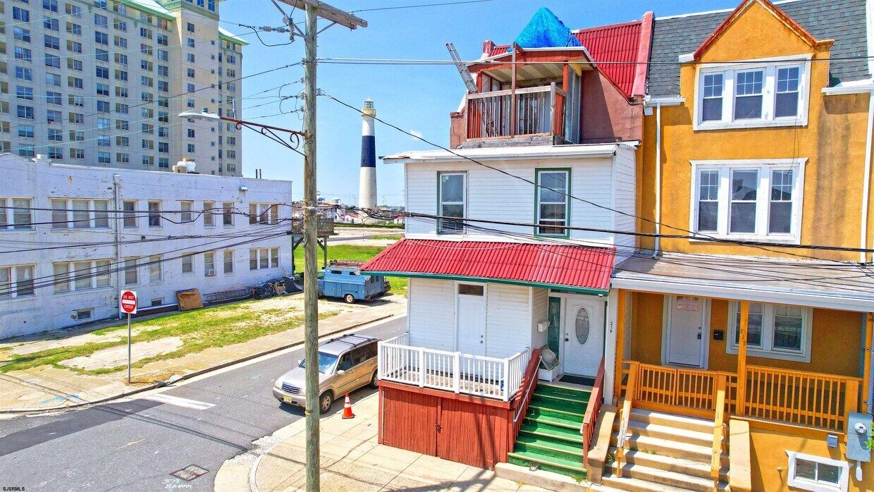 Foto principal - 219 Oriental Ave