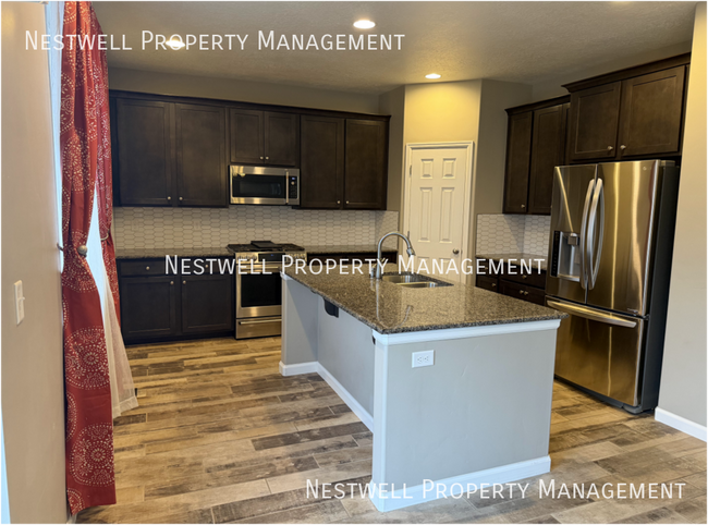 Foto del edificio - 5482 W Tower Arch Ln