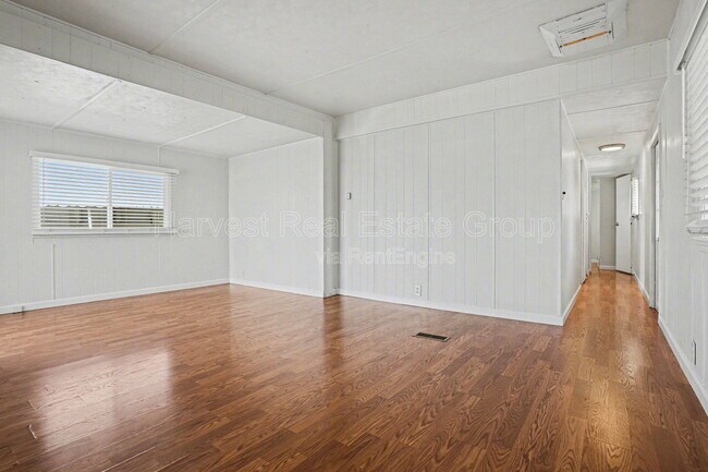 Foto del edificio - 3913 Castro Valley Blvd