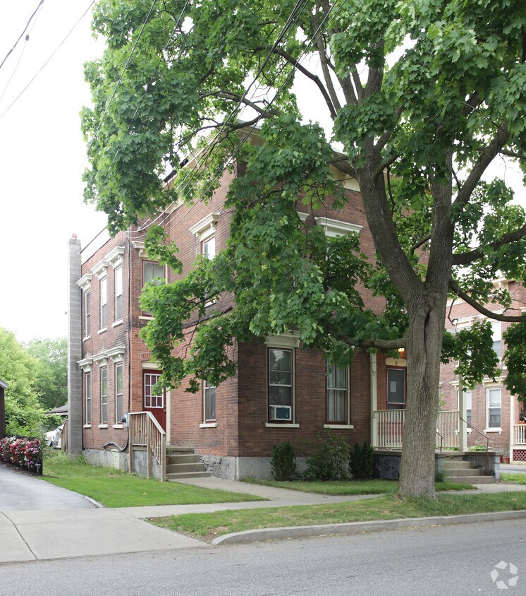 Building Photo - 8 Morgan Ave
